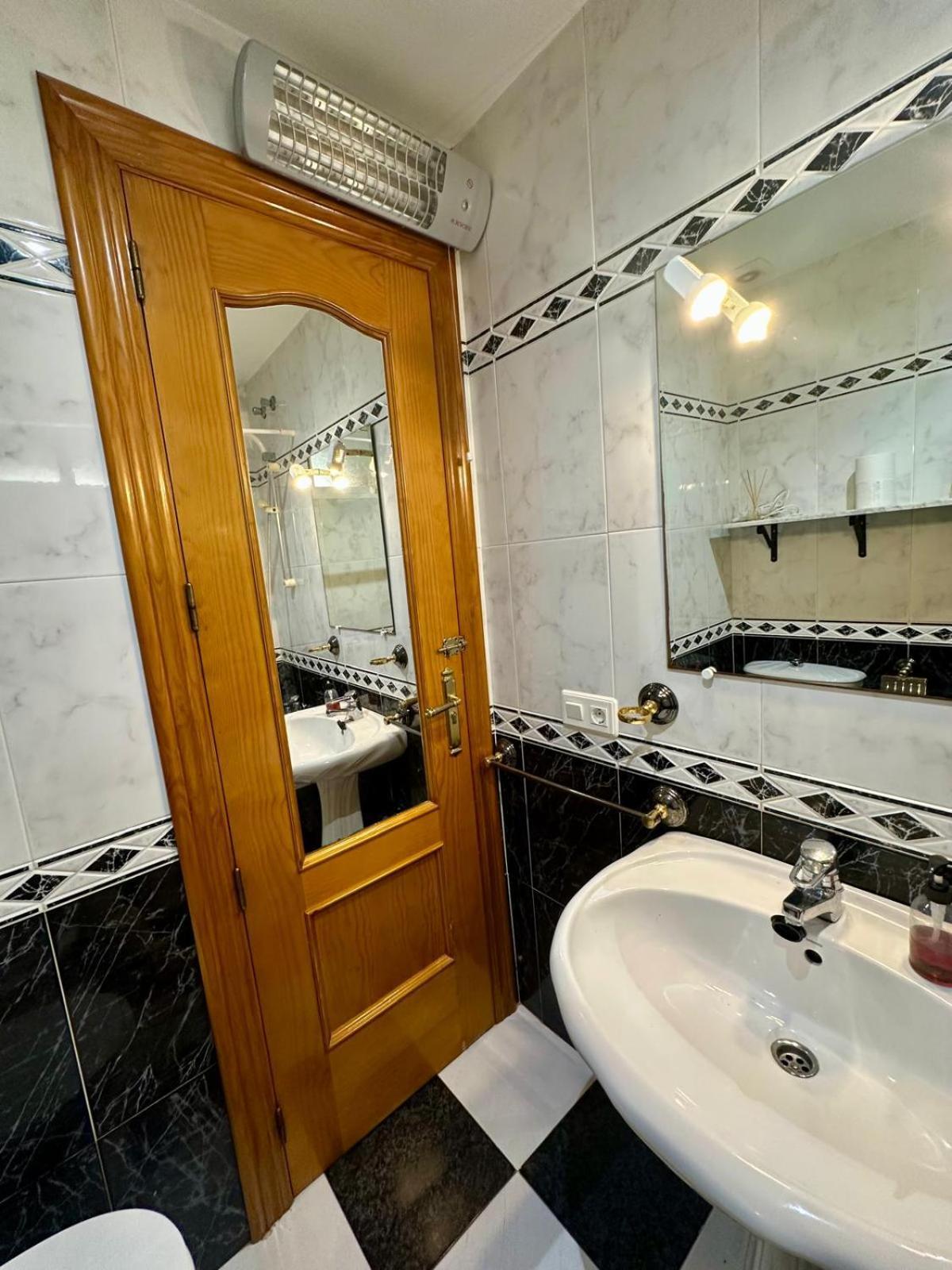 A.T. La Plaza Apartment Calamonte ภายนอก รูปภาพ