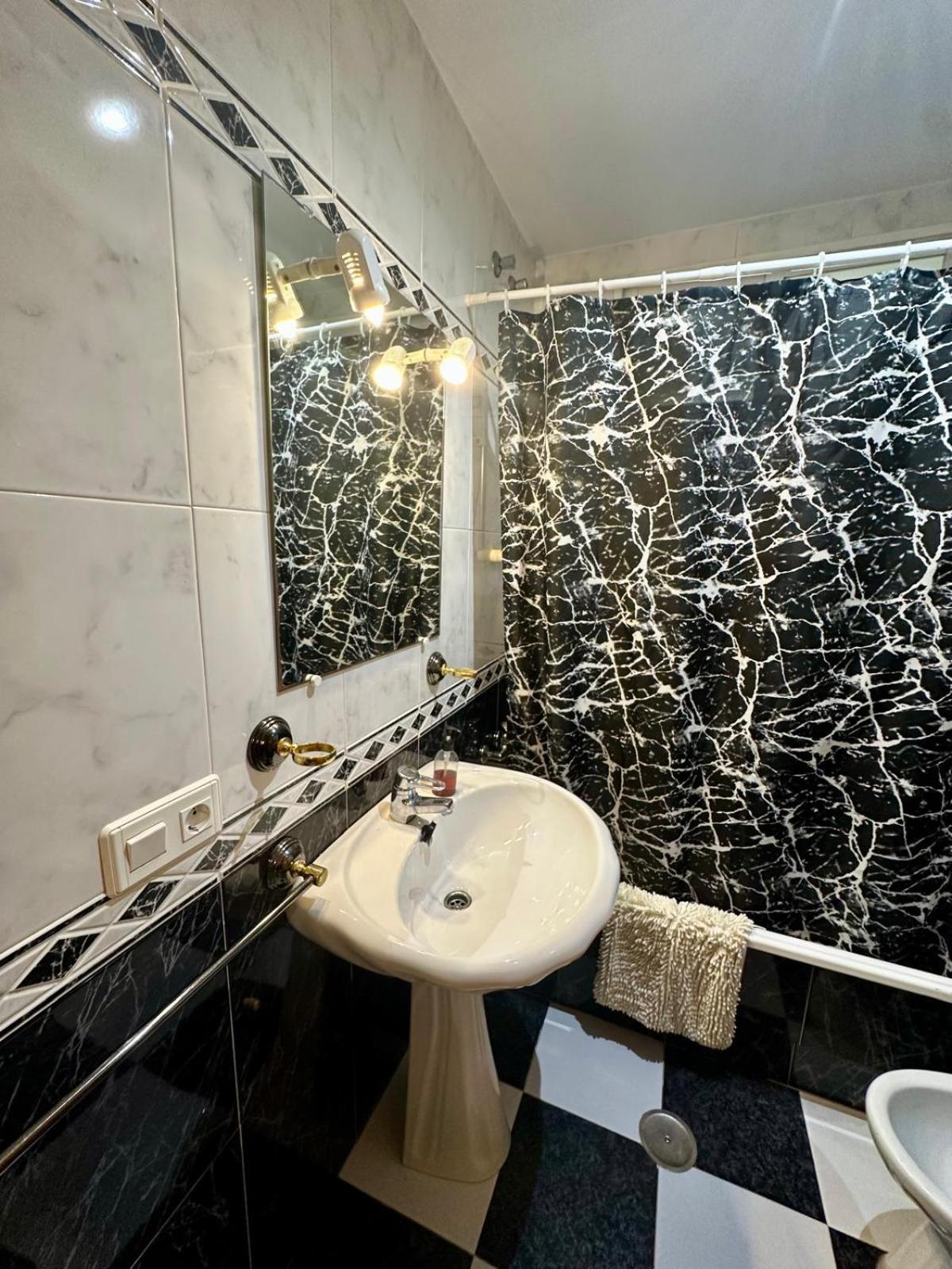 A.T. La Plaza Apartment Calamonte ภายนอก รูปภาพ
