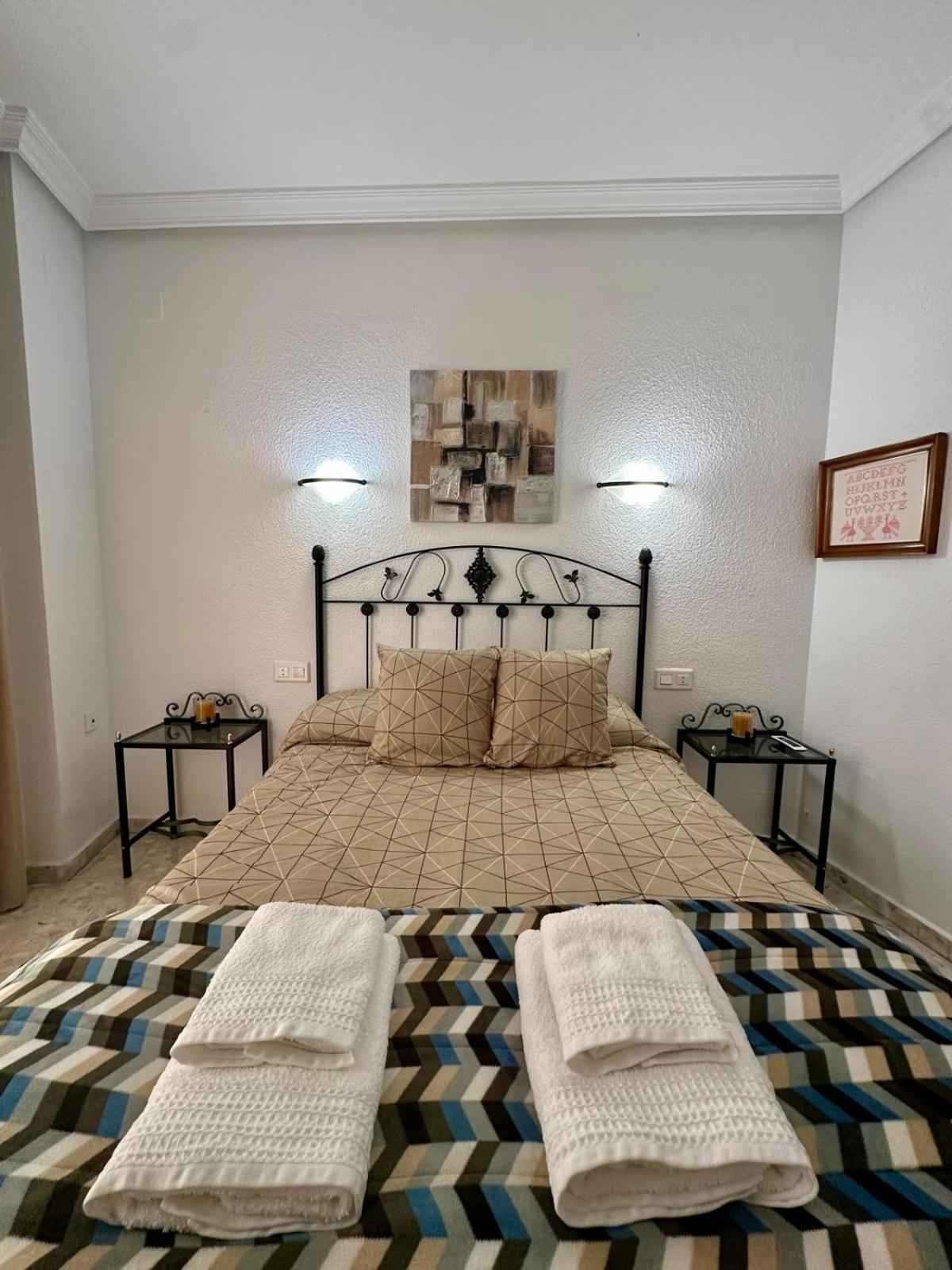 A.T. La Plaza Apartment Calamonte ภายนอก รูปภาพ