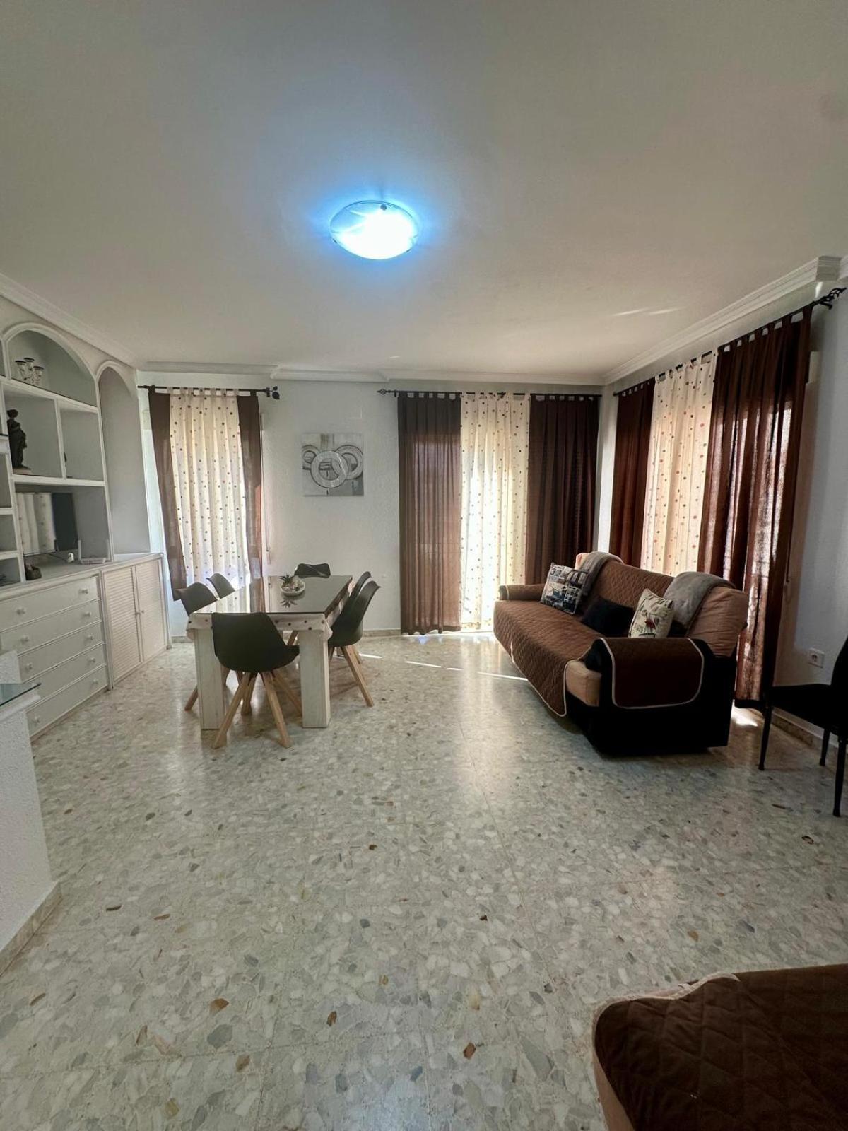 A.T. La Plaza Apartment Calamonte ภายนอก รูปภาพ