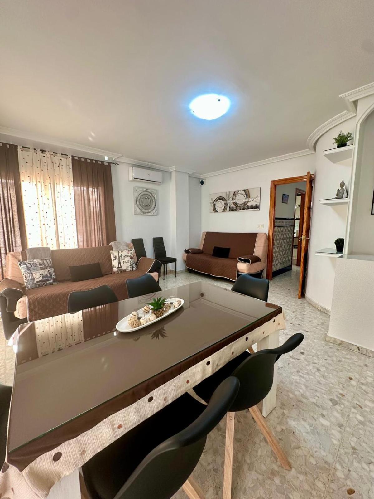 A.T. La Plaza Apartment Calamonte ภายนอก รูปภาพ