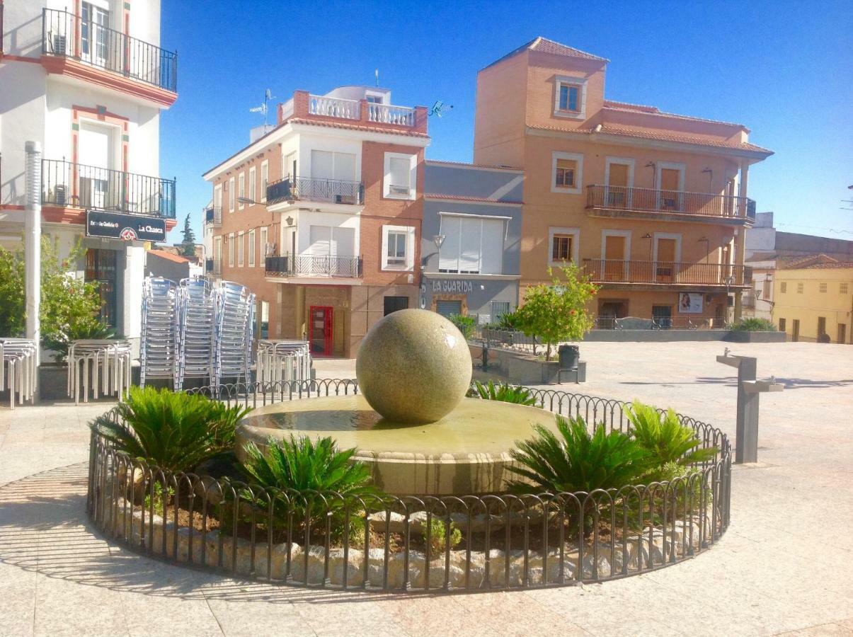A.T. La Plaza Apartment Calamonte ภายนอก รูปภาพ